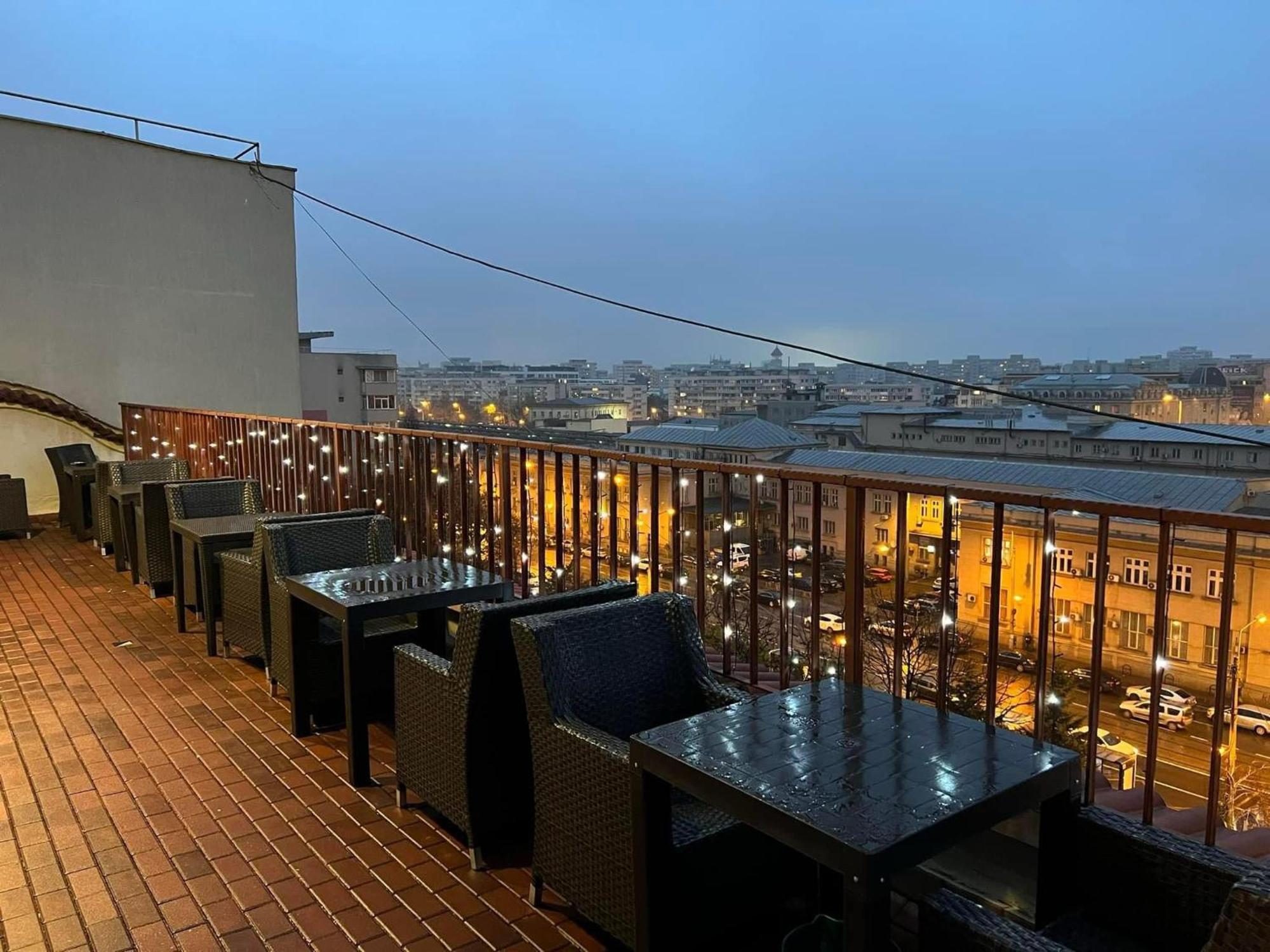 Hotel Reina Bucharest Exterior photo